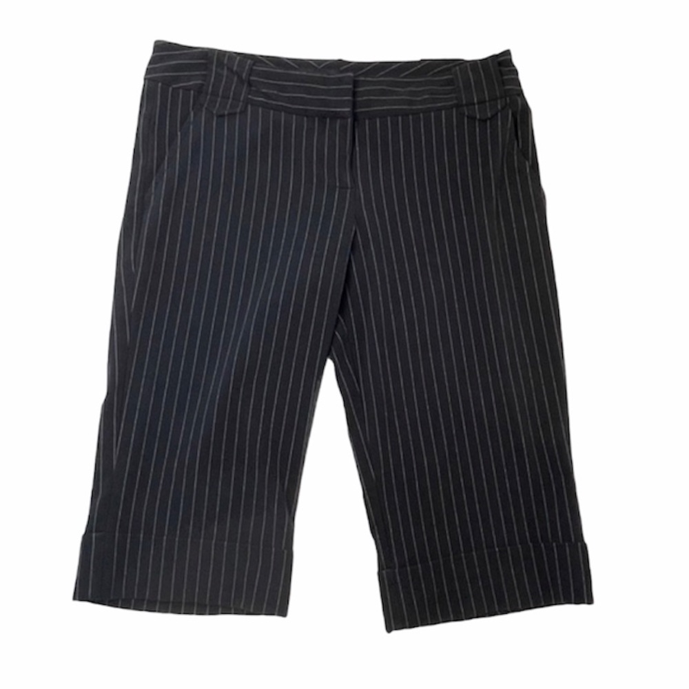 Zinc Black Pinstriped Long Shorts Juniors Size 5 Cuffed Polyester Stretch